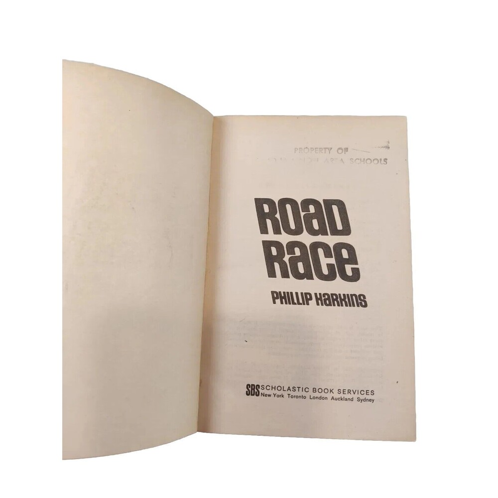 ROAD RACE BY PHILIP HAWKINS PAPERBACK-1970 Scholastic - Picture 6 of 11